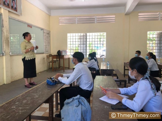 គ្រូបង្រៀននៅខេត្តព្រះសីហនុ ព្រៃវែង កណ្ដាល កោះកុង និងភ្នំពេញ អាចចាក់វ៉ាក់សាំងកូវីដ-១៩ 