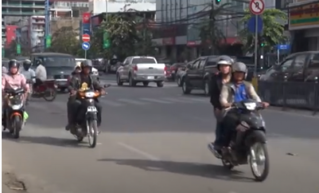 ទូត​កម្ពុជា ប្រាប់​ពលរដ្ឋ​ខ្មែរ នៅ​វៀតណាម ប្រុងប្រយ័ត្ន​ស​ន្ទ​ស្សន៍​កាំរស្មី​វិទ្យុសកម្ម​យូ​រី​កម្រិត​ខ្ពស់