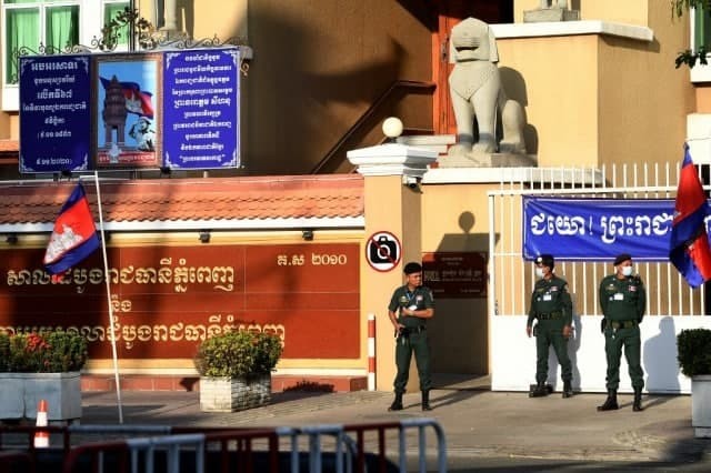 តុលាការភ្នំពេញ បន្តផ្អាកបើកសវនាការ