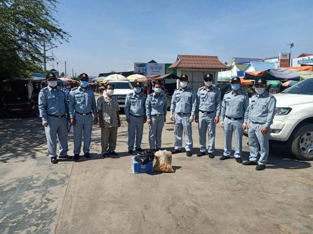 អាជ្ញាធរស្វាយរៀង រកឃើញពពុះសណ្ដែកផ្ទុកសារធាតុគីមីដាក់លក់នៅផ្សារស្វាយជ្រុំ