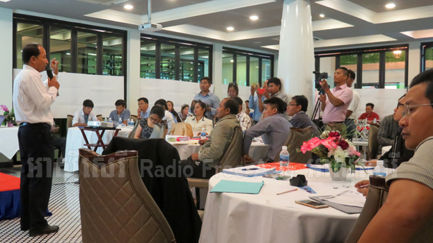 លោក អាត់ ធន់ ត្រូវ​បាន​អង្គ​សមាជ​បោះឆ្នោត​ទម្លាក់​ពី​ប្រធាន​សហជីពស៊ីខៅឌូ