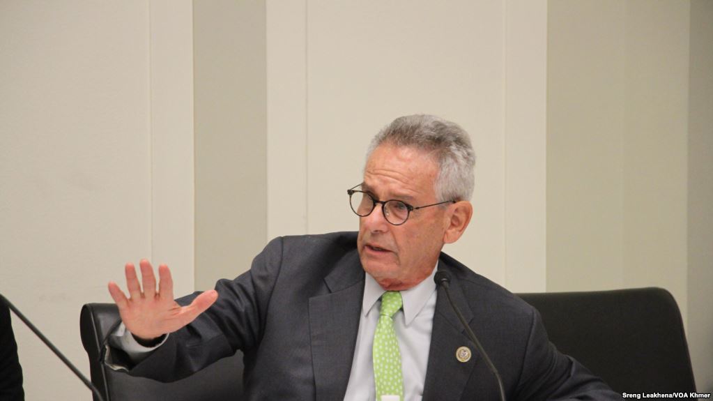 អ្នក​តំណាងរាស្រ្ត​អាមេរិកាំង​​ស្នើ​ច្បាប់​ដក​ប្រព័ន្ធ​ GSP