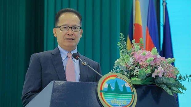សកម្មជន​បរិស្ថាន និង​ពលរដ្ឋ​ថា រដ្ឋមន្ត្រី​ក្រសួង​បរិស្ថាន មិន​គួរ​រិះគន់​អ្នក​ការពារ​ធនធាន​ធម្មជាតិ​នោះ​ទេ
