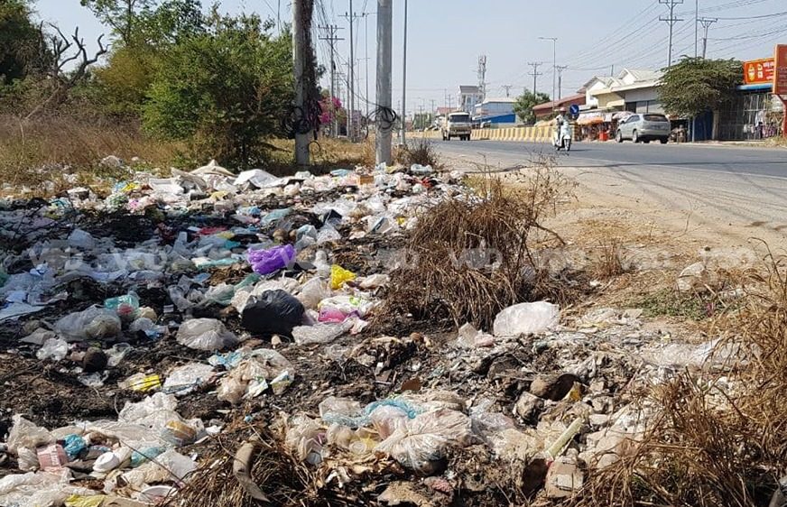 ពលរដ្ឋ​​រស់​នៅ​​សង្កាត់​​រកា​ខ្ពស់​​ស្នើ​​អាជ្ញាធរ​​រៀប​ចំ​​សេវា​​ប្រមូល​​សំរាម​​ក្នុង​​ភូមិ​​