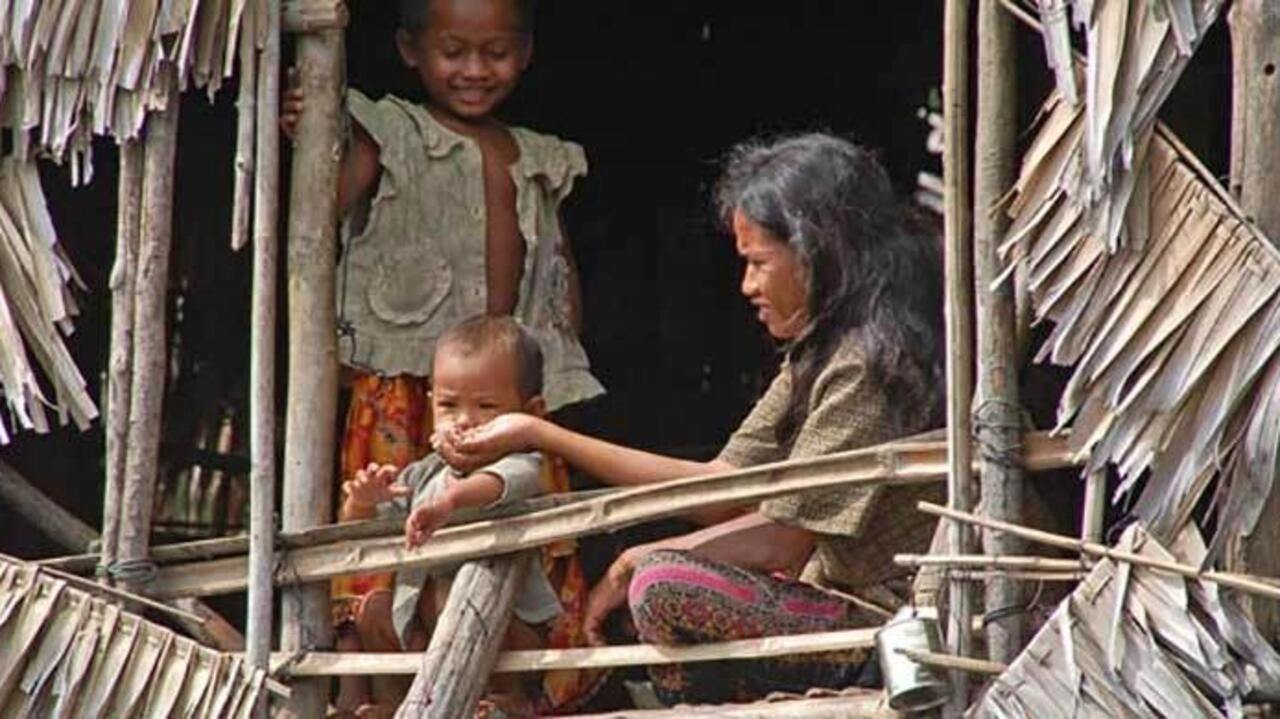 មន្រ្តីថ្នាក់ជាតិអំពាវនាវឲ្យមន្ត្រីមូលដ្ឋានស្មោះត្រង់នឹងពលរដ្ឋក្រោយស្មៀនម្នាក់កឹបកេងប្រាក់ឧបត្ថម្ភ ជូនគ្រួសារក្រីក្រ