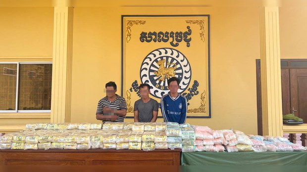 អាជ្ញាធរ​រឹបអូស​គ្រឿងញៀន ជិត​កន្លះ​តោន​ក្នុង​ពេល ៣ថ្ងៃ