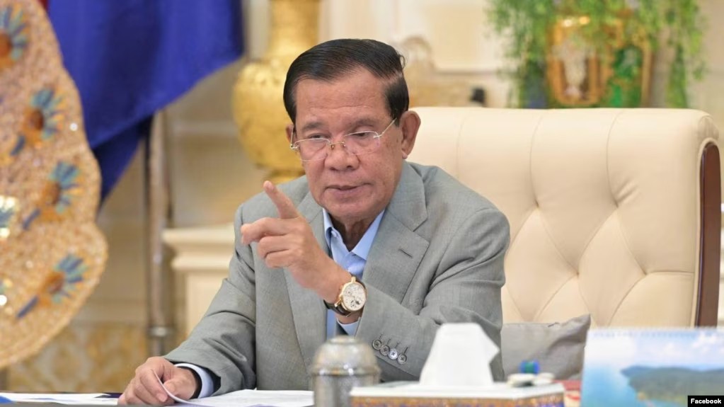 លោក ហ៊ុន សែន ស្នើ​​​ឱ្យ​​ដាក់​​ទោស​​អតិបរមា​​លើ​​អ្នក​​រិះគន់​​រឿង​​«តំបន់​​ត្រីកោណ​​អភិវឌ្ឍន៍» 