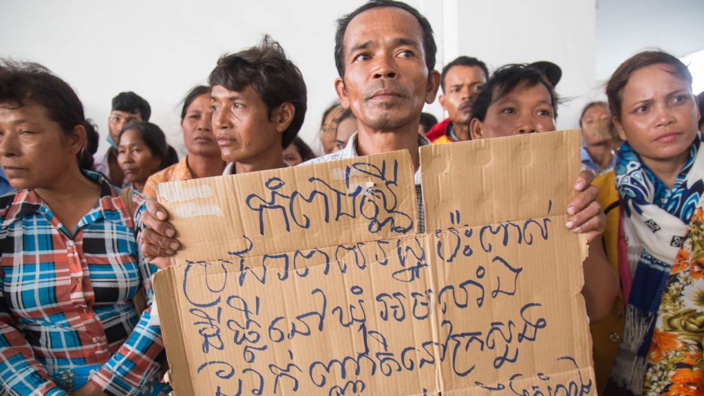 ធនាគារ​ ANZ​ អូស្ត្រាលី​ព្រម​ផ្តល់​​ថវិកា​ដល់​គ្រួសារ​រងគ្រោះ​នៅ​កំពង់​ស្ពឺ​ដោយ​​ក្រុមហ៊ុន​ស្ករ​​អ្នក​មាន​អំណាច