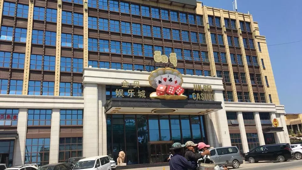 ក្រសួងមហាផ្ទៃថាកម្ពុជាអនុវត្តច្បាប់ដូចៗគ្នាលើជនបរទេសប្រព្រឹត្តខុស ខណៈស្ថានទូតចិនណែនាំពលរដ្ឋចិនឲ្យមិនឲ្យលេងល្បែង