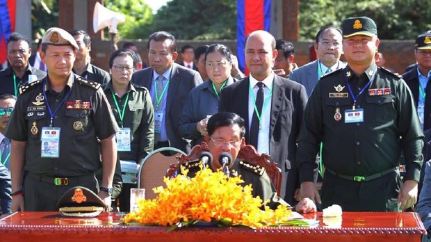 ស្ថាប័ន​អន្តរជាតិ​បន្ត​ដាក់​ឈ្មោះ​កម្ពុជា​ជា​ប្រទេស​ដឹកនាំ​បែប​ផ្ដាច់ការ