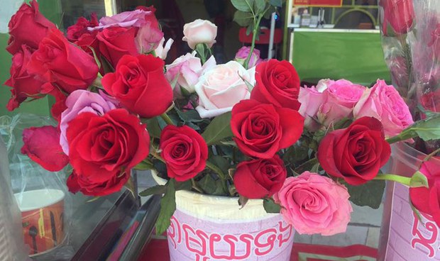 អ្នក​ឃ្លាំមើល​ថា ថ្ងៃ​ក្ដី​ស្រលាញ់​១៤​កុម្ភៈ ក្លាយ​ជា​ថ្ងៃ​ធម្មតា​សម្រាប់​ពលរដ្ឋ​វិញ​ហើយ