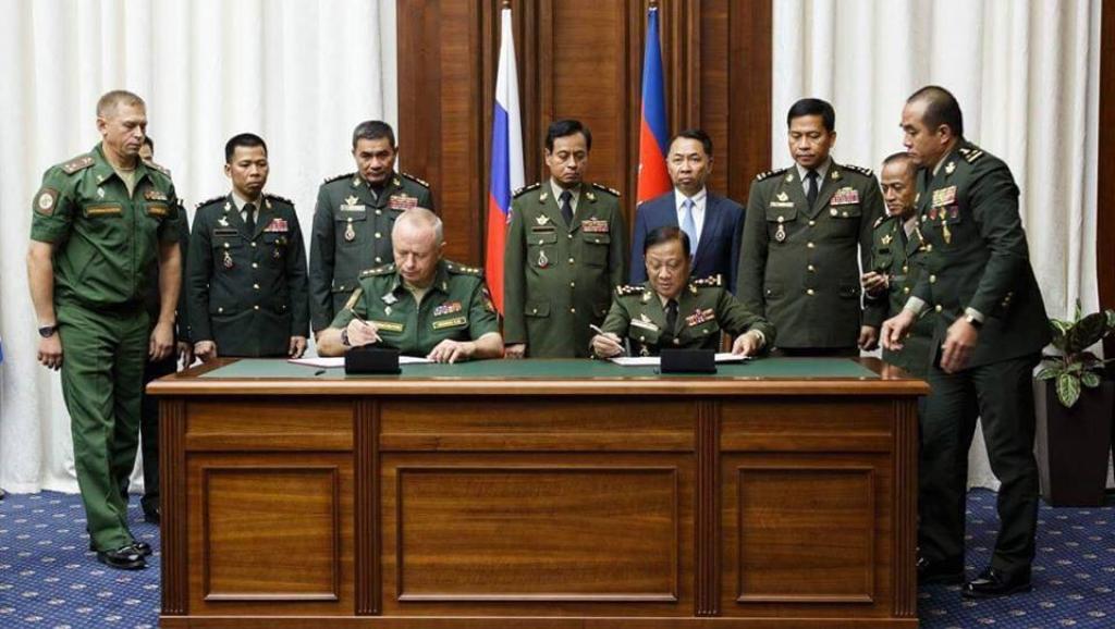 រុស្ស៊ី​ត្រៀម​ខ្លួន​ជួយ​កម្ពុជា ​ជួស​ជុល​និង​ធ្វើ​ទំនើប​កម្ម​អាវុធ​យុទ្ធភណ្ឌ​និង​គ្រឿង​បច្ចេកទេស​យោធា
