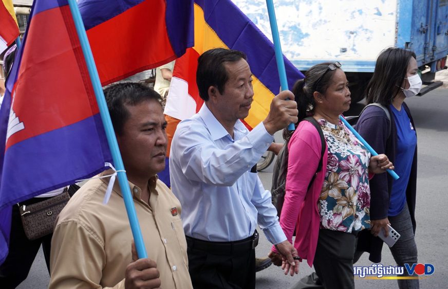 លោក រ៉ុង ឈុន ថាការធ្វើធម្មយាត្រា៥ថ្ងៃនេះ មានអាជ្ញាធរខ្លះគំរាមកំហែង និងខ្លះទៀតជួយការពារសុវត្ថិភាពបានល្អ