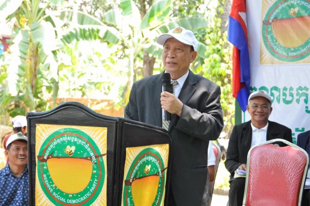 ជាតិបោះឆ្នោត​​​ន​យោ​បាយ​ជាតិ​លោក ម៉ម សូណង់ដូ ៖​សូមកុំ​គិតថា ម៉ម សូណង់ដូ ធ្វើ​អ្វី​មិនបាន ដូច CNRP