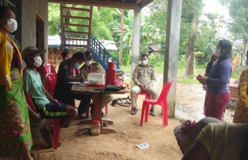 សមត្ថកិច្ច​ខេត្ត​កោះកុង​ចុះ​សាកសួរ​​ពលរដ្ឋ​ក្នុង​ជម្លោះ​ដីធ្លី​ម្នាក់​តាម​បណ្ដឹង​ឧកញ៉ា ហេង ហ៊ុយ