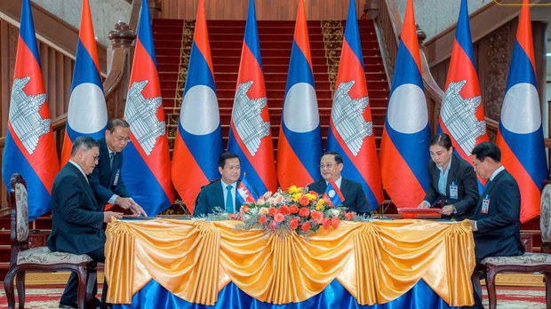 កម្ពុជា​ចុះ​កិច្ច​ព្រមព្រៀង​កំណត់​ព្រំដែន និង​បន្ត​នាំ​ចូល​អគ្គិសនីជាមួយ​រដ្ឋាភិបាល​​ឡាវ