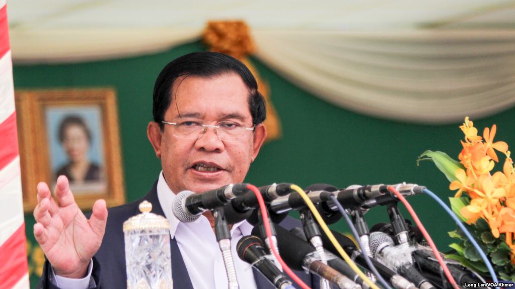 លោក ហ៊ុន សែន ថ្កោល​ទោស ​ការ​ប្រើ​ហិង្សា​ក្រៅ​ប្រព័ន្ធ​ច្បាប់​និង​អំពាវនាវ​ឲ្យ​​បញ្ឈប់​ការ​ប្រើ​ហិង្សា​​ទាំង​នោះ