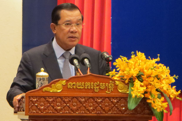 លោក ហ៊ុន សែន៖ កម្ពុជានឹងព្រមទទួលយកជនភៀសខ្លួនបន្ថែមពីកោះណាវរូ