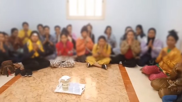 អាជ្ញាធរ​កម្ពុជា​ជួយសង្គ្រោះ​ពលរដ្ឋ ៧៨​នាក់ ដែល​ចាញ់​បោក​មេខ្យល់​ទៅ​ធ្វើ​ការ​នៅ​អារ៉ាប់ប៊ីសាអូឌីត