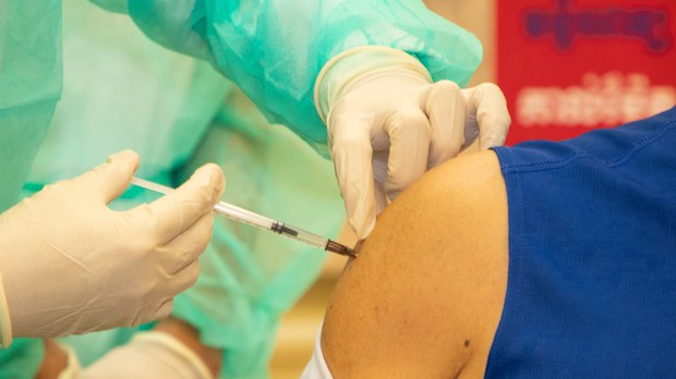 អ្នកទើប​ចាក់វ៉ាក់សាំងចិន ស៊ីណូហ្វាម (Sinopharm) រួចម្នាក់ទៀត ឆ្លងជំងឺកូវីដ-១៩