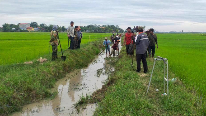 មន្ត្រី​ប្រាប់​កសិករ​រស់នៅ​ក្បែរ​តំបន់​អង្គរ​ឱ្យធ្វើ​ស្រែ​ ១ ​ឆ្នាំ​ម្តង​ ដើម្បី​បន្ថយ​ហានិភ័យ​ពី​កង្វះ​ទឹក​បារាយណ៍