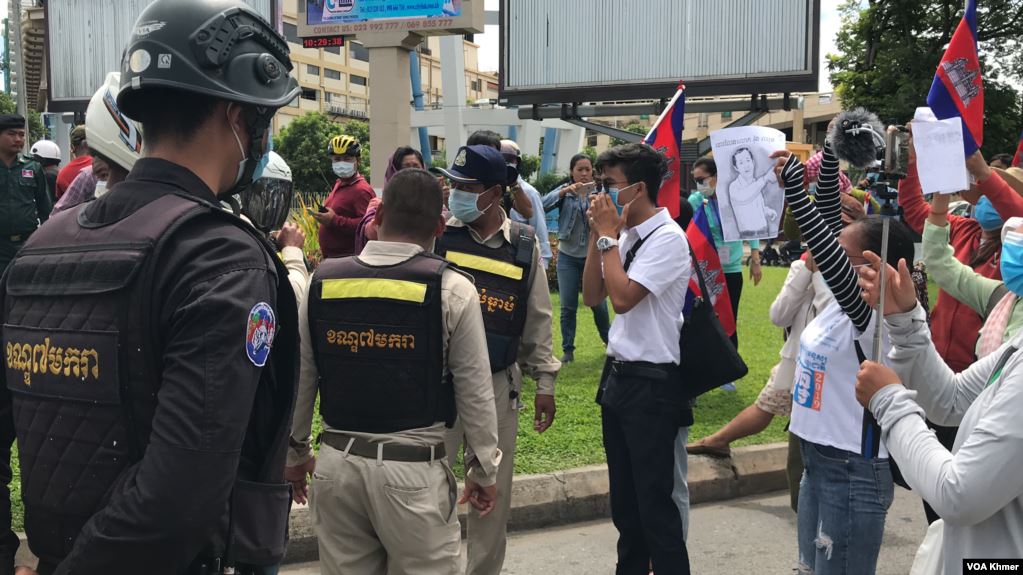 សកម្មជន​សិទ្ធិ​មនុស្ស​ស្នើសុំ​អន្តរាគមន៍​ពី​អាមេរិក​ជួយ​ដោះលែង​សកម្មជន​កម្ពុជា​ដែល​ត្រូវ​បាន​ចាប់ខ្លួន