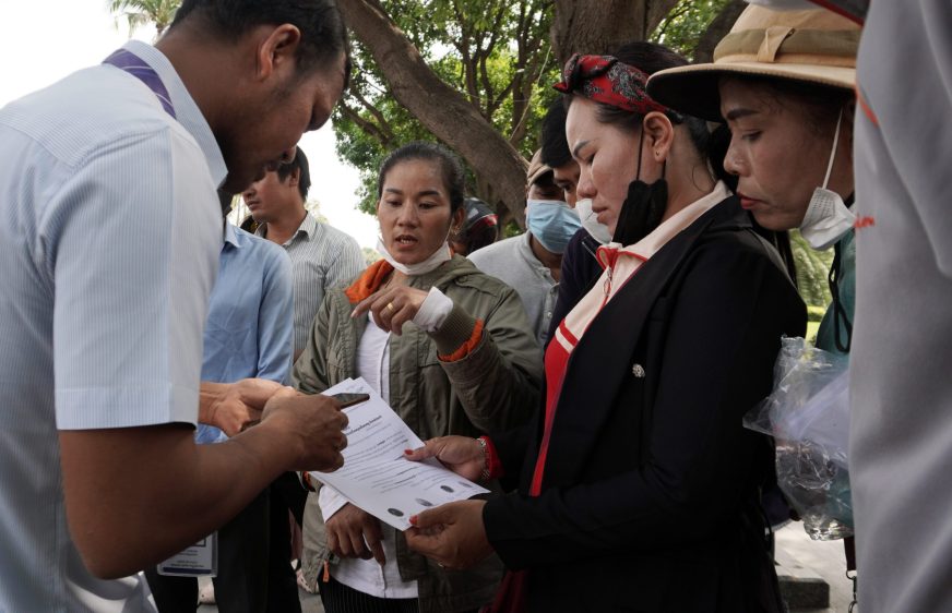 ពលរដ្ឋ​​នៅ​​ជាប់​បឹង​ជើង​ឯក​ជំរុញ​អាជ្ញាធរ​ផ្ដល់​បណ្ណ​កម្ម​សិទ្ធិ​​ដីធ្លី​​ដោយ​បារម្ភ​ពី​ការ​បណ្តេញ​ចេញ​ទាំង​បង្ខំ​