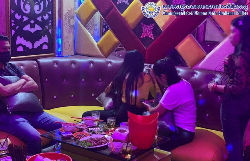 សមត្ថ​កិច្ច​បាន​បញ្ជូន​មនុស្ស​១៤​នាក់​ទៀត​ទៅ​តុលាការ​ក្រោយ​ល្មើស​បម្រាម​គោចរ