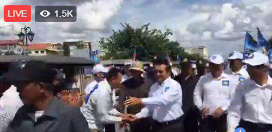 លោកកឹម សុខា ៖ បើបណ្ឌិតណាថា CNRP មិនអាចទំលាក់ លុយ៥០ម៉ឺនដុល្លារ ក្នុង១ឃុំ តែបណ្ឌិត CNRP នឹងធ្វើបាន