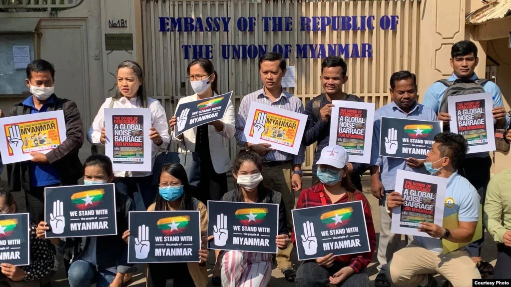 ក្រុម​​សិទ្ធិ​មនុស្ស​​កម្ពុជា​ដាក់​ញត្តិ«គាំទ្រ​ប្រជាជន»និង​ថ្កោល​ទោស​​រដ្ឋប្រហារ​នៅ​មីយ៉ាន់ម៉ា