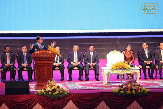 នាយករដ្ឋមន្រ្តីដាស់តឿន ឲ្យអាជ្ញាធរអនុវត្តន៍ច្បាប់មិនមែនចាំតែបទបញ្ជា