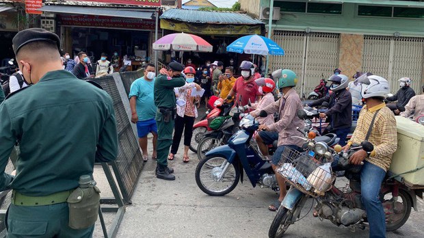 តំណាង​កម្មករ​ត្អូញត្អែរ អំពី​ទុក្ខ​វេទនា​ជាប់​គ្នា​ពីរ​ឆ្នាំ ដោយសារ​វិបត្តិ​នៃ​ជំងឺ​កូវីដ-១៩