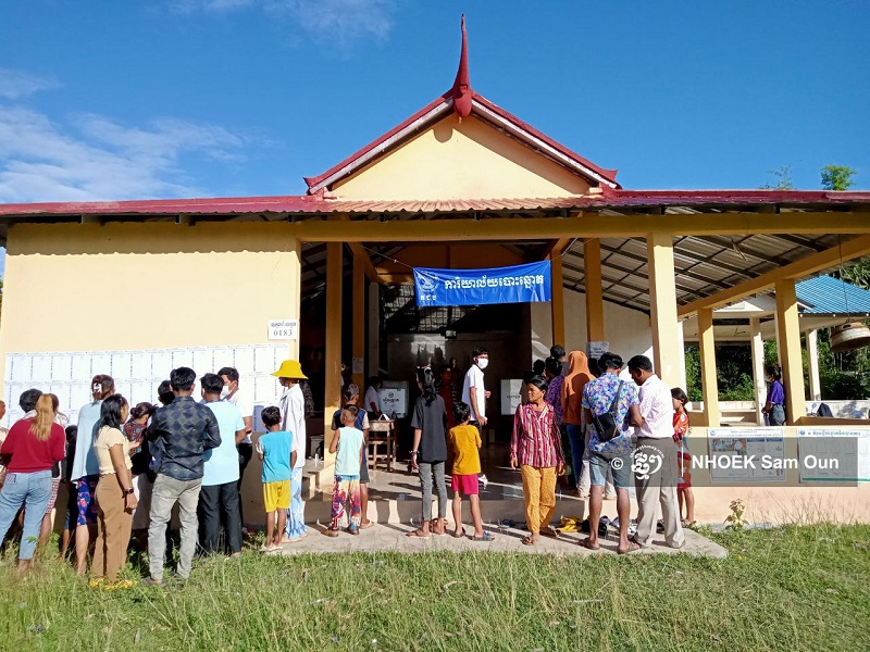 ជាតិ គ.ជ.ប បានផ្ដល់ប័ណ្ណសម្គាល់ខ្លួន ដល់អ្នកសង្កេតការណ៍បោះឆ្នោតជាង ៧ម៉ឺននាក់