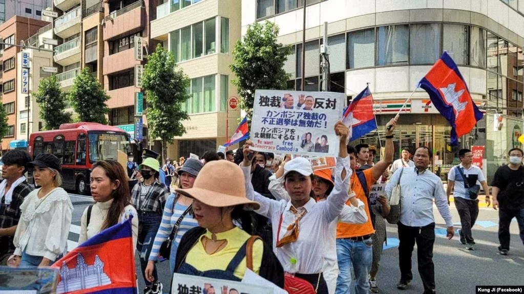 គណបក្សភ្លើងទៀនច្រានចោលការពាក់ព័ន្ធនឹងបាតុកម្មនៅក្រុងតូក្យូប្រឆាំងនឹងរដ្ឋាភិបាលចូលកាន់តំណែងថ្