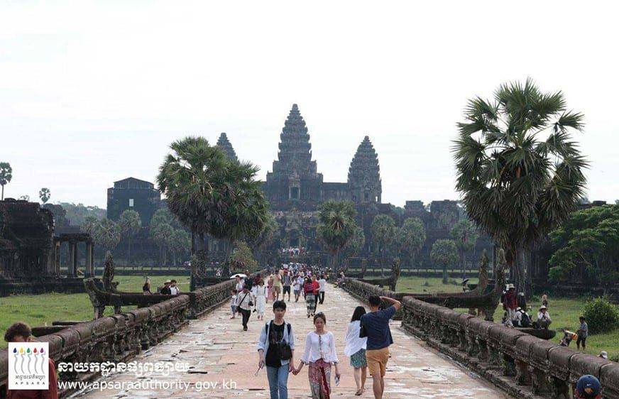 នាយក​​រដ្ឋ​មន្ត្រី​​ប្ដេជ្ញា​​អភិ​រក្ស​​តំបន់​​អង្គរ​​ចំ​​ខួប​២៨​ឆ្នាំ​​ថ្ងៃ​​ចុះ​បញ្ជី​​បេតិក​ភណ្ឌ​​វប្បធម៌​​ពិភព​លោក​​