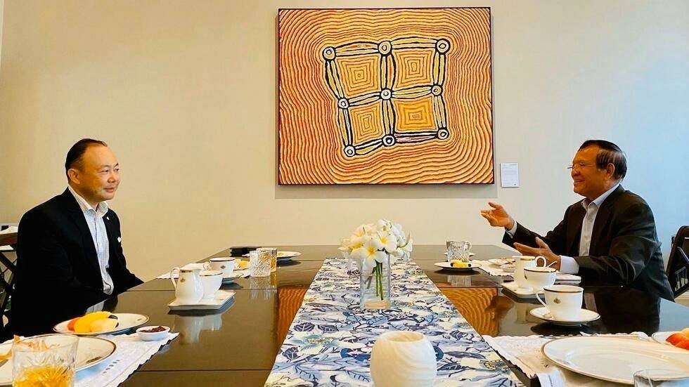 លោកកឹម សុខា ជួបមន្ត្រីទូតធំៗជជែកពីកិច្ចព្រមព្រៀងទីក្រុងប៉ារីស