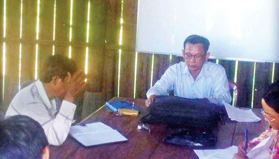 CNRP ថ្កោលទោសការចាប់ខ្លួនមេឃុំ និងបានហៅទង្វើនោះថាមានចរិតដូចសម័យខ្មែរក្រហម