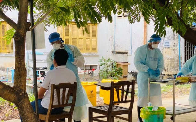 កម្ពុជា​រកឃើញ​វិជ្ជមាន​កូ​វីដ​-១៩ ២​ករណី​ទៀត ខណៈ​៣​នាក់​សះស្បើយ​ 