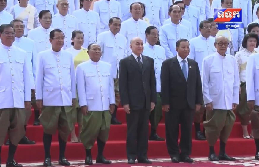 ព្រះមហាក្សត្រជឿជាក់ថារដ្ឋាភិបាលថ្មីនឹងធ្វើឲ្យសេដ្ឋកិច្ចរីកចម្រើនមួយកម្រិតទៀត