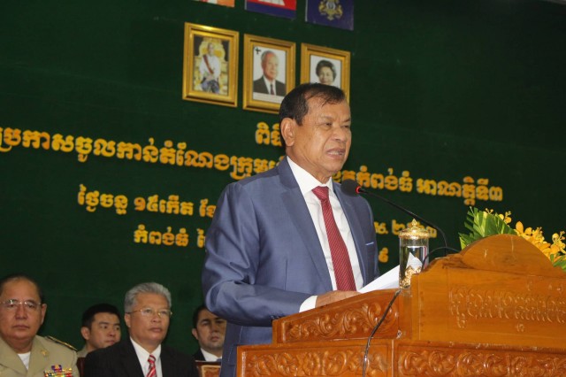 ខារ៉ាអូខេ ប៊ីហ្កាឌិន ក្លិបកម្សាន្តខ្លះ...នៅលួចបើក