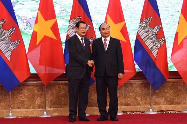 សម្តេច ហ៊ុន សែន ផ្ញើសារអបអរភ្លាមៗ ក្រោយលោក ង្វៀន សួនហ៊្វុក ឡើងជាប្រធានាធិបតីវៀតណាម 