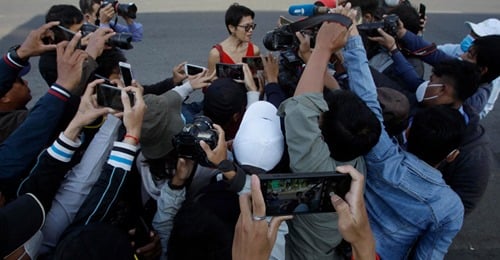 បទយកការណ៍៖អ្នកកាសែតនៅកម្ពុជាមួយចំនួនកំពុងចងក្រងគ្នាជាក្រុមរកដំណោះស្រាយបញ្ហាប្រឈម