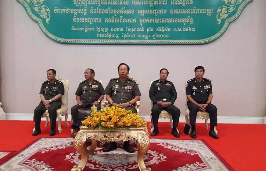 មន្ត្រី​យោធា​ជាន់​ខ្ពស់​៥​រូប​ស្នើ​សុំ​លា​ឈប់​ពី​សេនាធិការ​ចម្រុះ​កង​ទ័ព