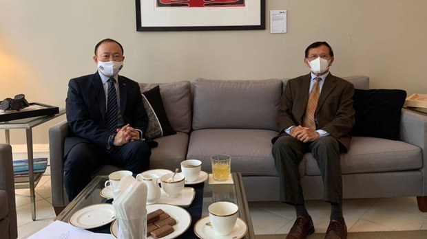 លោក កឹម សុខា ជួប​មន្ត្រី​ទូត​អូស្ត្រាលី​ជា​ថ្មី និយាយ​អំពី​បញ្ហា​ចំពោះ​មុខ