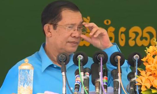 ក្នុងឱកាសបុណ្យអុំទូក​មានប្រជាពលរដ្ឋជាច្រើន​ បានមកលេងភ្នំពេញ និងទៅទស្សនាតាមបណ្ដាខេត្តនានា