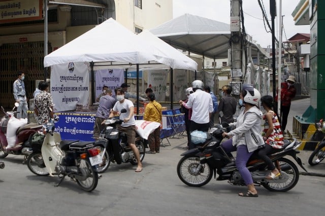 អ្នកជំនាញកសិកម្ម និងមន្ត្រីជាន់ខ្ពស់រដ្ឋាភិបាល ស្នើក្រសួងពាណិជ្ជកម្មបង្កើតស្តង់សម្រាប់អាជីវករ ក្នុងតំបន់បិទខ្ទប់ 