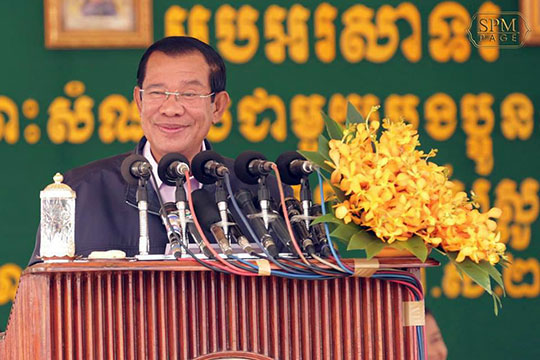 លោក ហ៊ុន សែន៖ រថយន្ដដឹកស៊ីម៉ង់ត៍ ជាប្រភពមួយធ្វើឲ្យខូចខាតផ្លូវ ព្រោះដឹកលើសចំណុះ