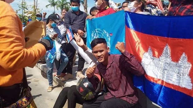 គ្រួសារ​ខ្លាច​អាជ្ញាធរ​ថៃ​បញ្ជូន​សកម្មជន​ភ្លើងទៀន​ម្នាក់​ដែល​ភៀស​ខ្លួន​ឱ្យ​អាជ្ញាធរ​កម្ពុជា