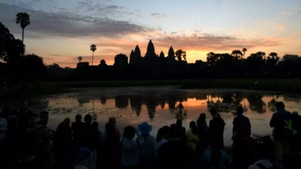 ទូត​ខ្មែរ​នៅ​បារាំង​បំភ្លឺ​ទៅ​កាសែត Le Monde ជុំវិញ​គម្រោង​សាង​សង់សួន​កម្សាន្ត​នៅ​តំបន់​អង្គរ